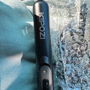 KIPOZI Mini Ceramic Hair Straightener